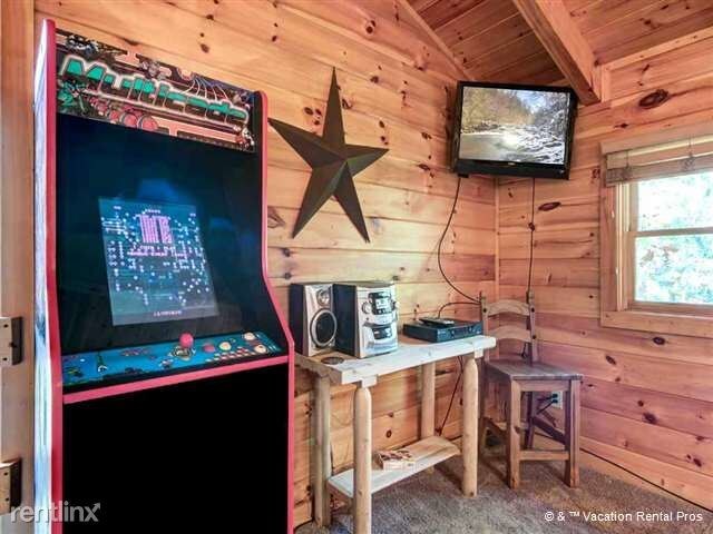 Building Photo - 356 Wild Orchid Way