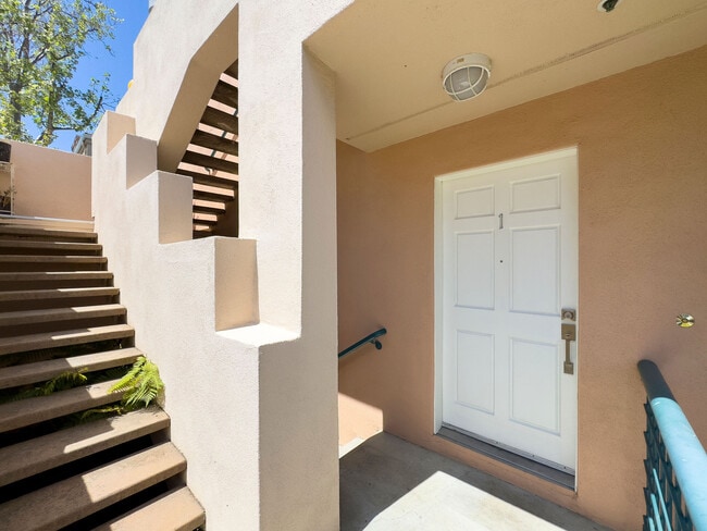 Building Photo - 979 Asilomar Terrace