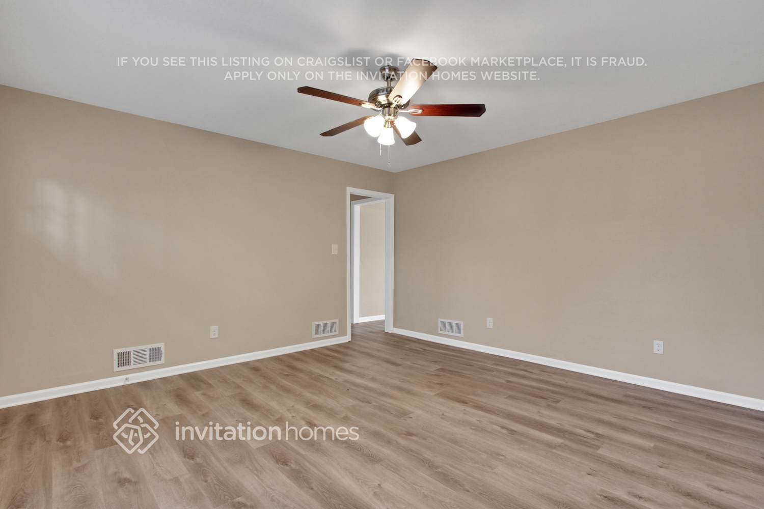 Building Photo - 5801 Oakleaf Dr