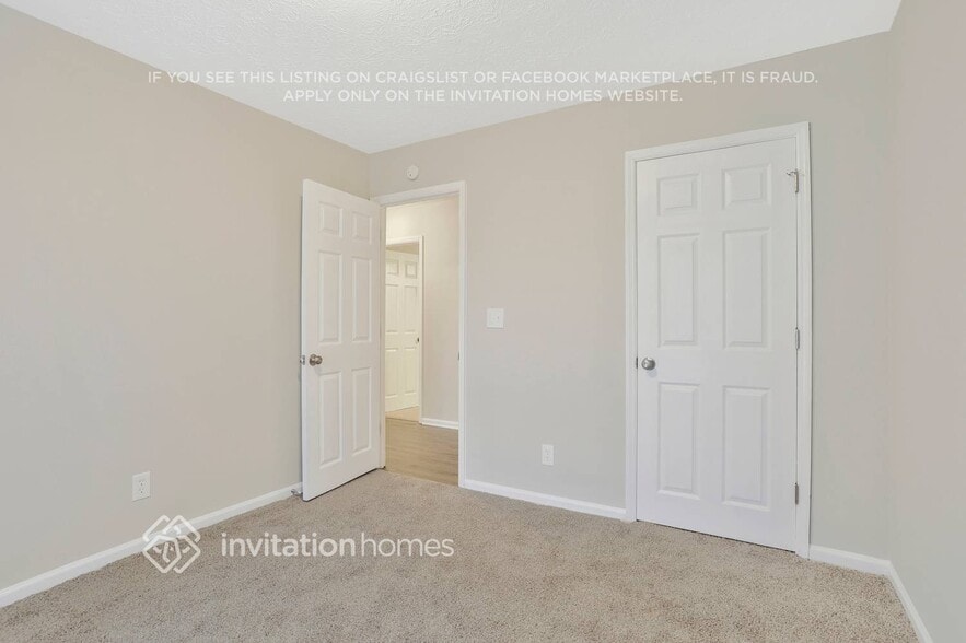 Building Photo - 1020 Indian Way NW