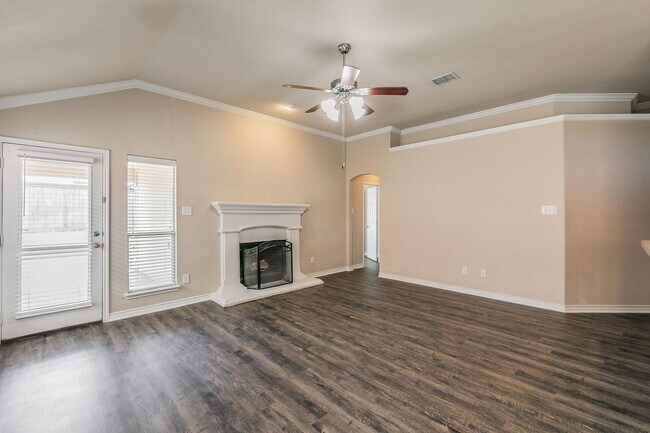 Building Photo - Single story 4 bedroom in Marine Creek Ranch