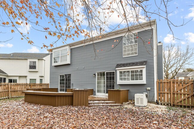 Building Photo - 3238 Gresham Ln E