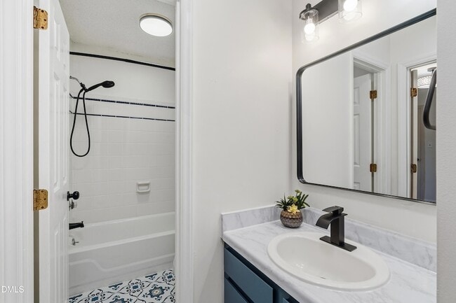 Building Photo - 6422 English Oaks Dr