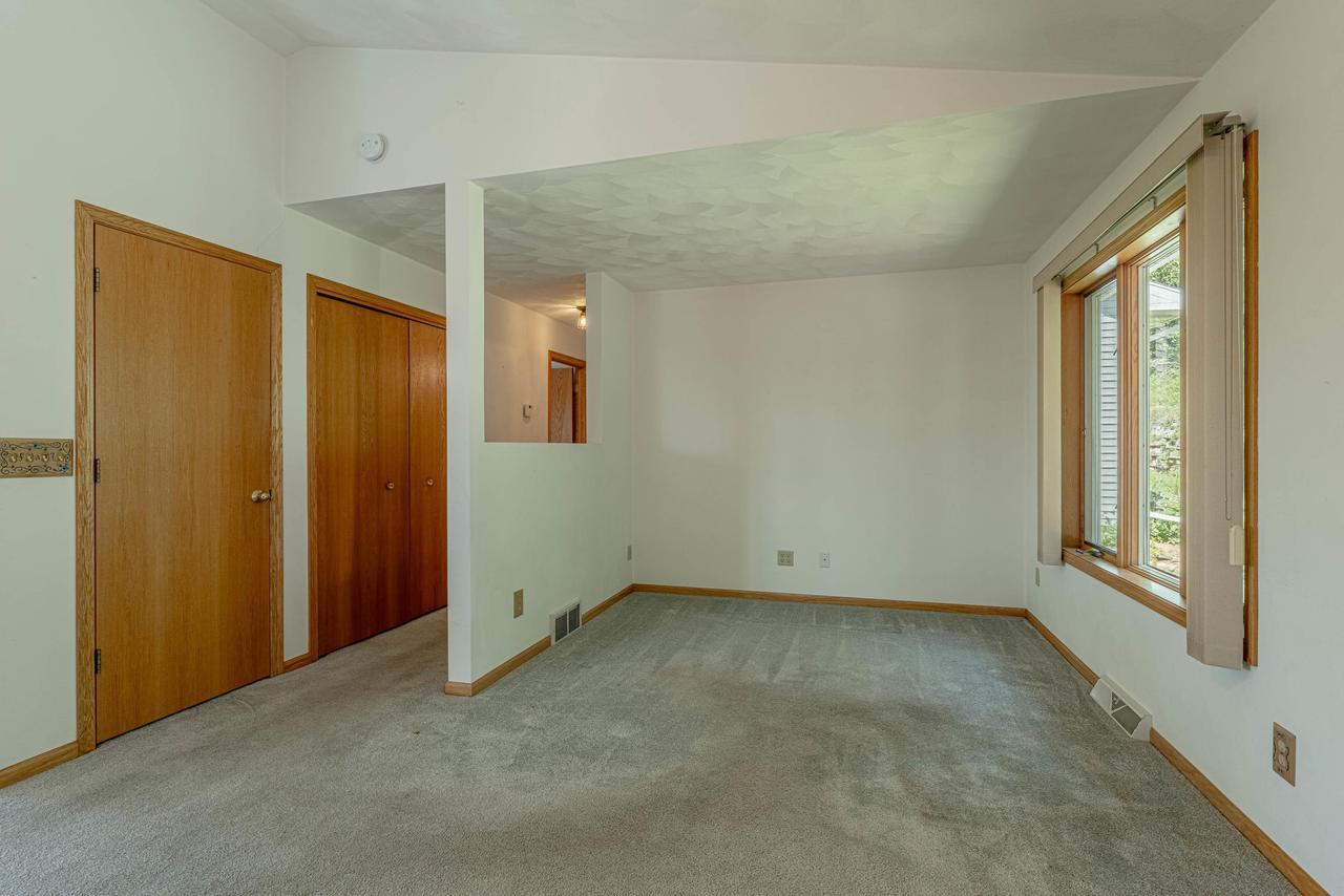 Dining Room - 100 Grossenbacher Ln