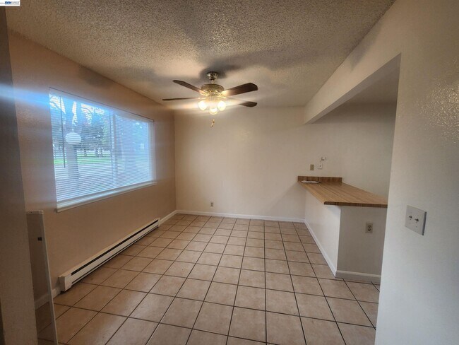 Building Photo - 27162 Tampa Ave