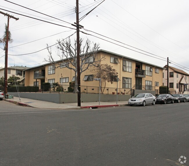 Primary Photo - 4729-4735 Lexington Ave