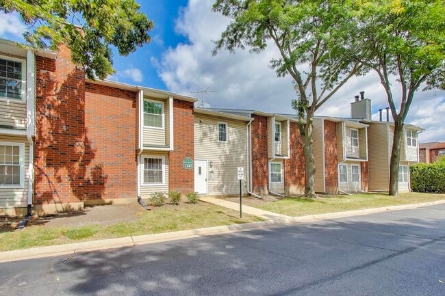 Primary Photo - 1345 E Wyndham Cir