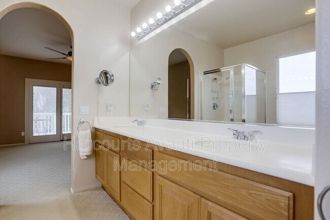 Building Photo - 7332 Escallonia Ct