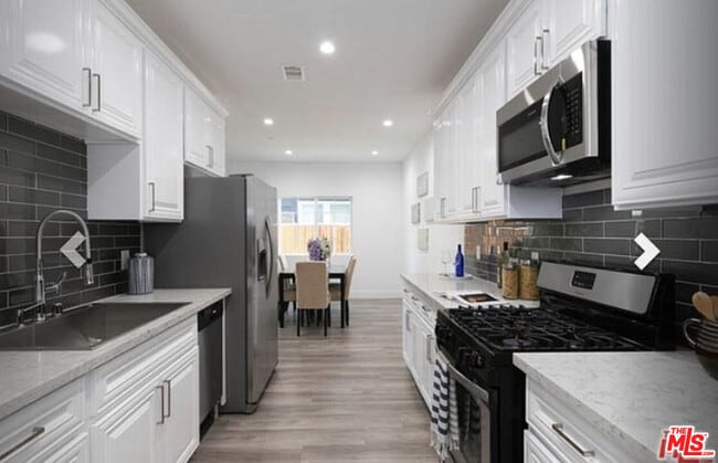 Building Photo - 1629 Ridgeley Dr