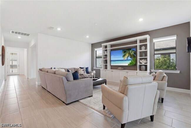 Building Photo - 1973 Fresno Ave