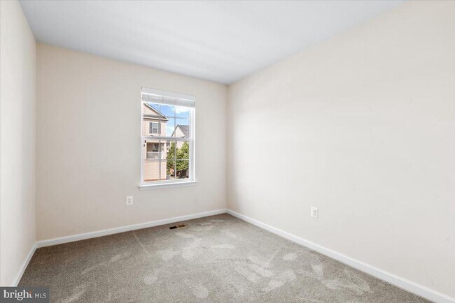 Building Photo - 6395 Walcott Ln