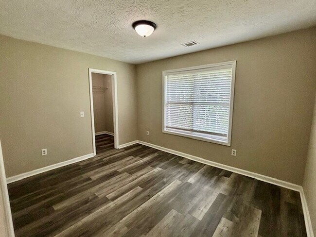Building Photo - 3484 Shady Woods Cir