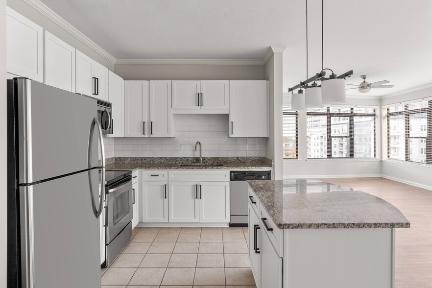 Building Photo - ZZZPark and Market