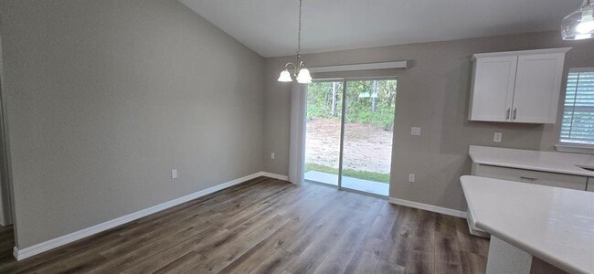 Building Photo - 1481 W Manchester Dr