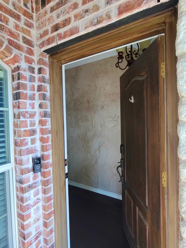 Building Photo - 6072 Pisa Ln