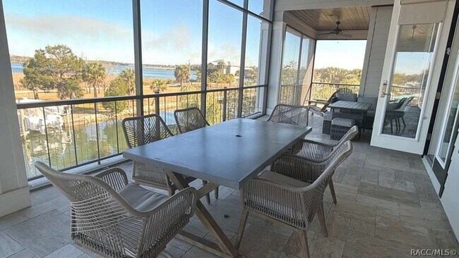 Building Photo - 1345 NW 20th Ave