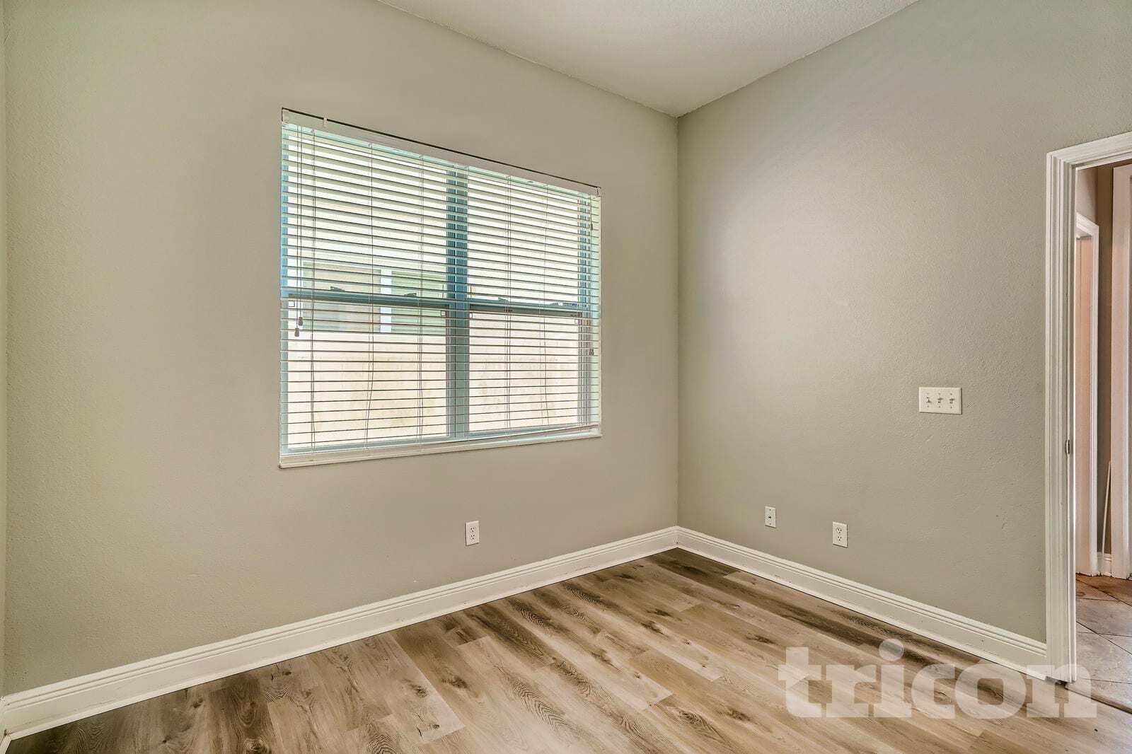 Building Photo - 7982 Camden Woods Dr