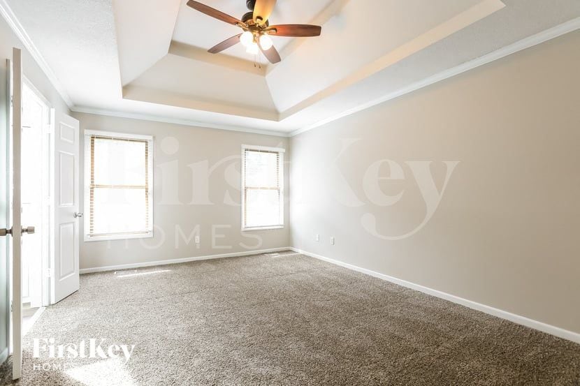 Building Photo - 8236 N Hope Ave