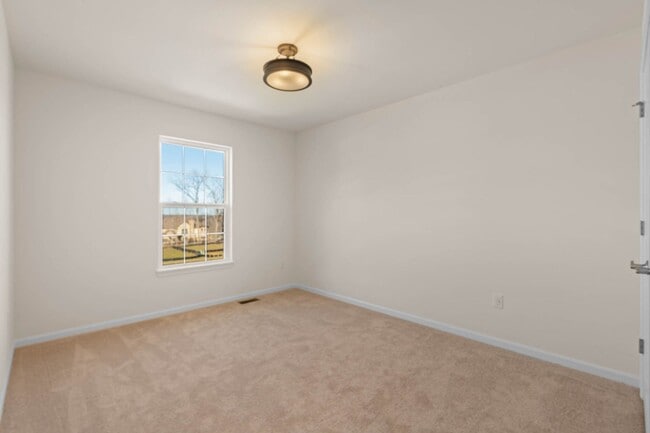 Building Photo - 1824 Forest View Ct