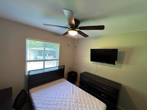 Building Photo - 2500 Fallcreek St