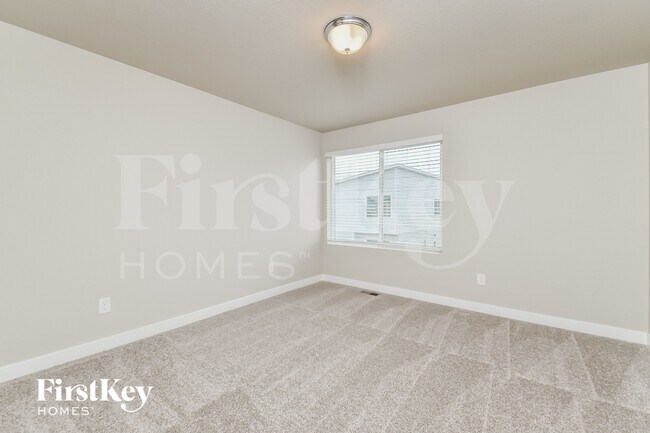 Building Photo - 11172 Murrelet Dr