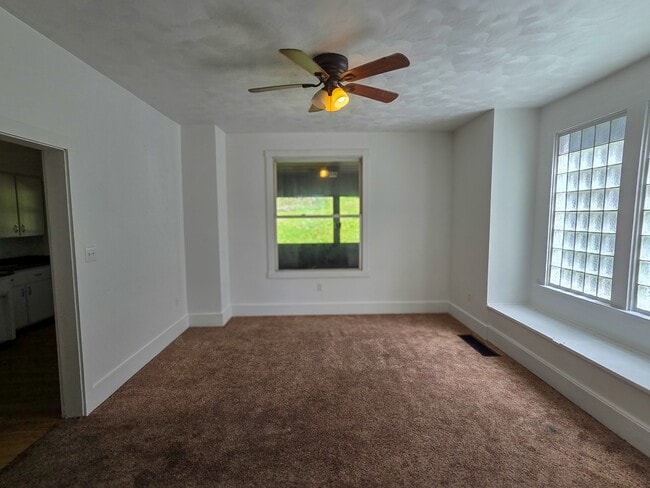 Building Photo - 1330 Woodmont Ave