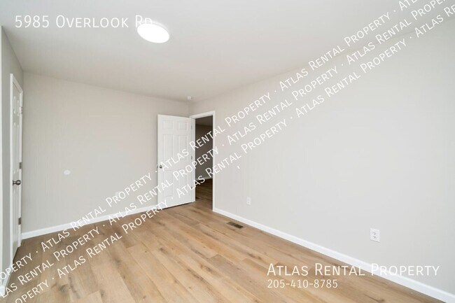 Building Photo - 5985 Overlook Rd