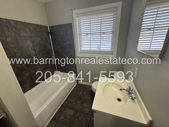 Building Photo - Birmingham/ Midfield