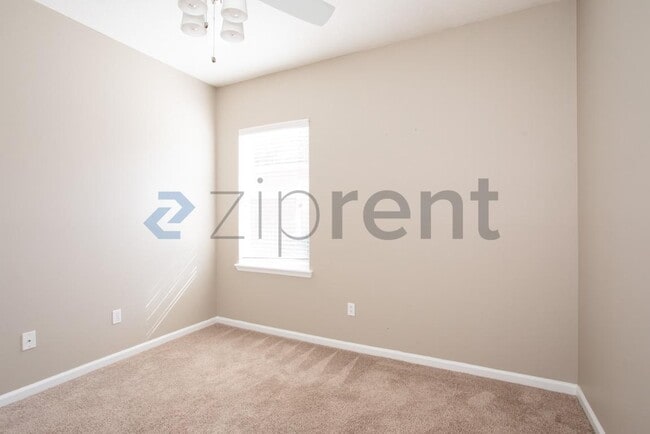 Building Photo - 932 Gallier Pl