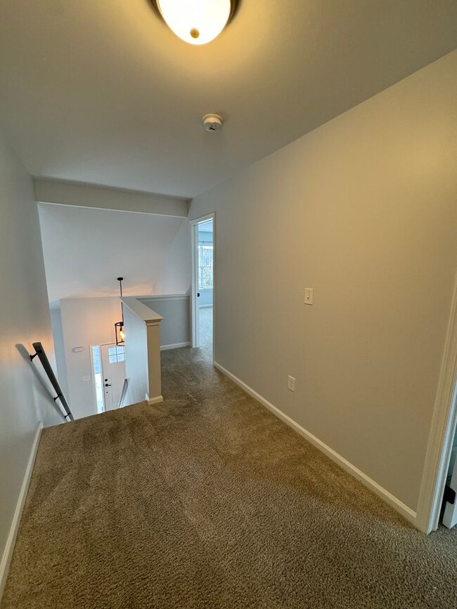 Building Photo - Remodeled THREE BEDROOM TWIN in PARKLAND SD