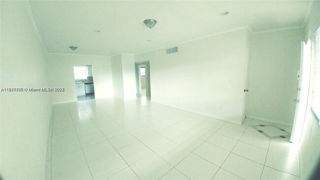 Building Photo - 462 Golden Isles Dr