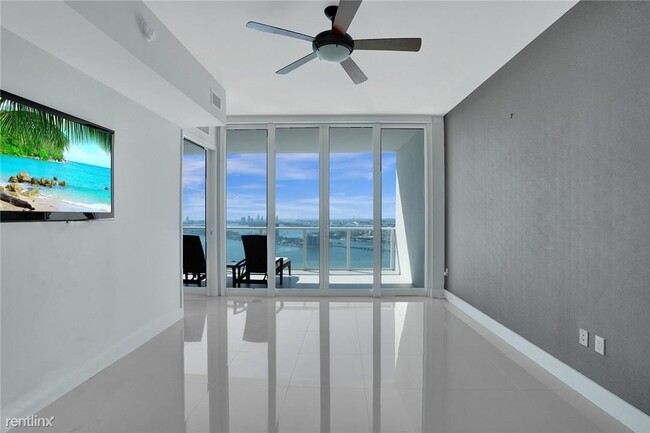 Building Photo - 3 br, 3 bath Condo - 2020 N Bayshore Dr