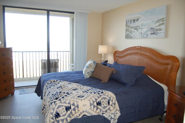 Building Photo - 1860 N Atlantic Ave