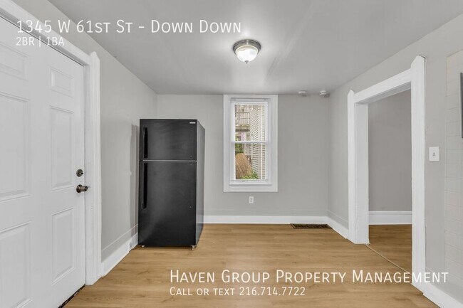 Building Photo - 1345 W 61st St