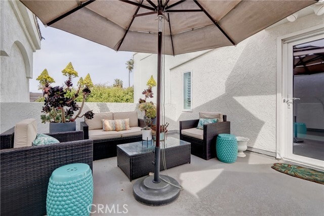 Building Photo - 425 S Catalina Ave