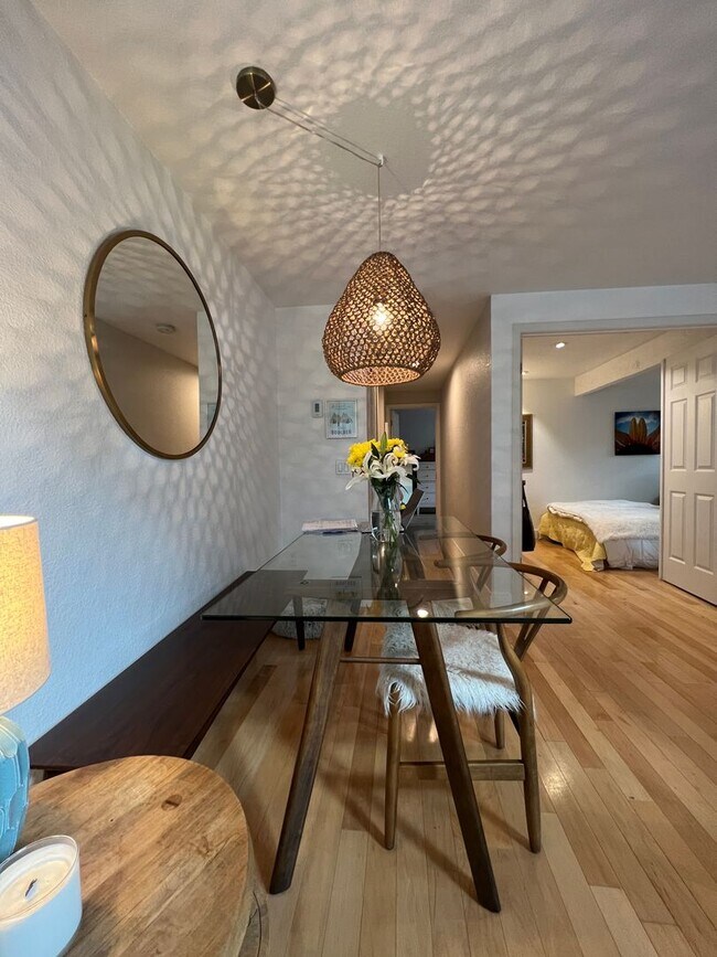 Building Photo - Nature’s Paradise in Shanahan Ridge - Fully Furnished