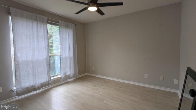 Building Photo - 12159 Penderview Terrace