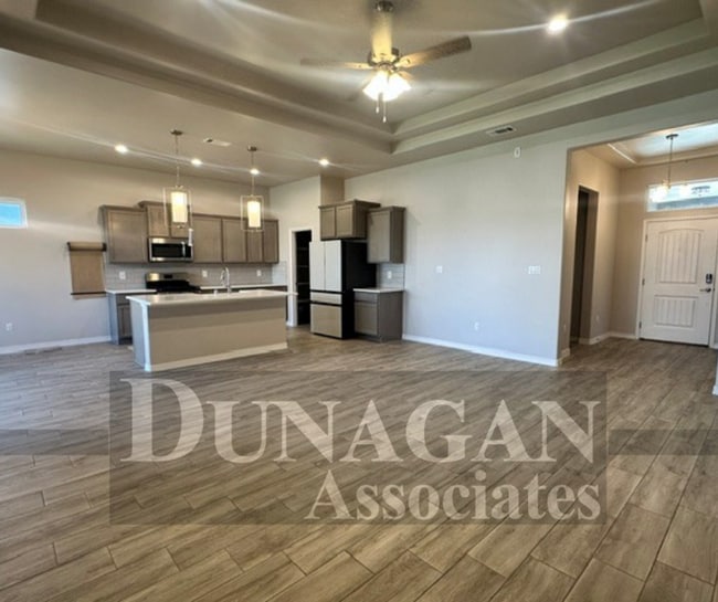 Building Photo - !!!! PRICE REDUCED !!! New 3 bedroom, 2 bath home in KT subdivision