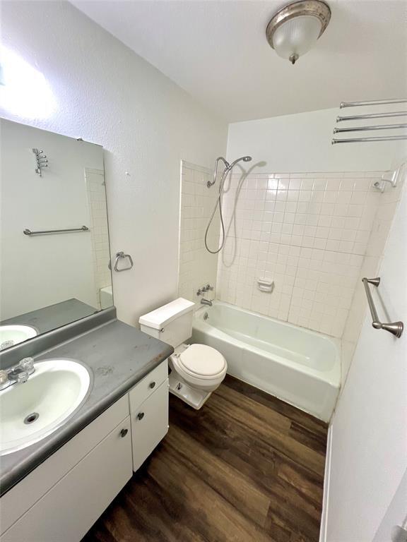 Building Photo - 2619 Baxter Dr