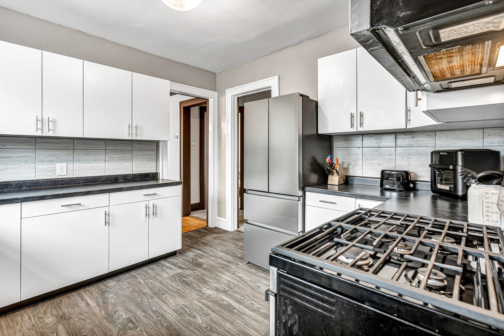 Building Photo - 817 Bell Ave