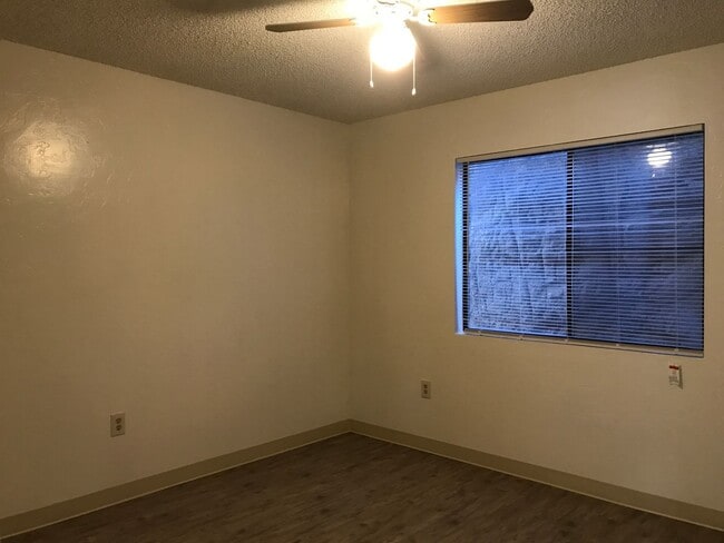 Interior Photo - 625 Dameron St.