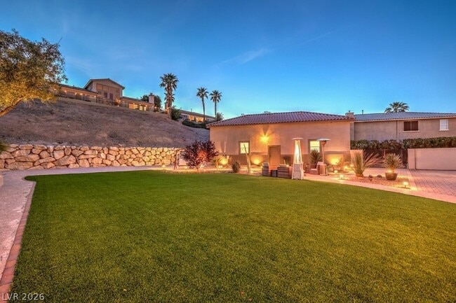 Building Photo - 2849 Soaring Peak Ave
