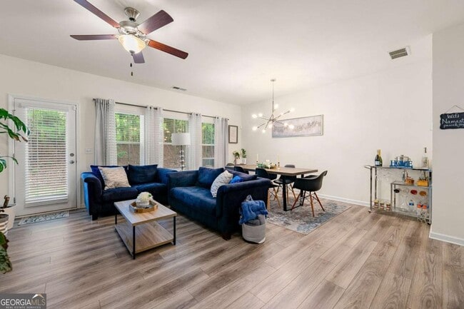 Building Photo - 3295 Estes Dr