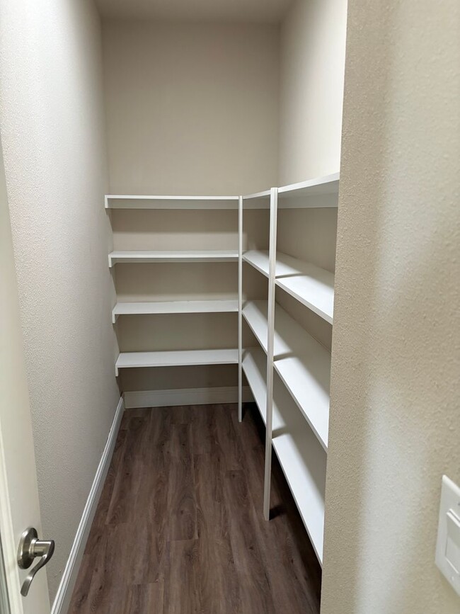 Building Photo - 7045 Molokai Dr