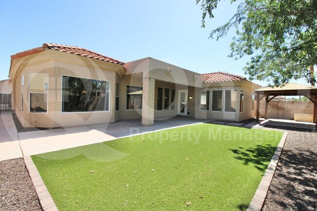 Building Photo - 770 W Cherrywood Dr