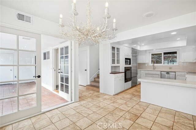 Building Photo - 121 Onyx Ave