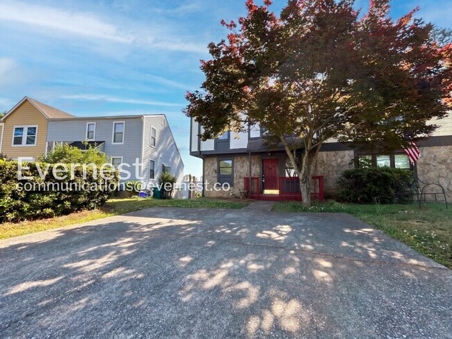 Building Photo - 1174 Ridgecrest Ln SE