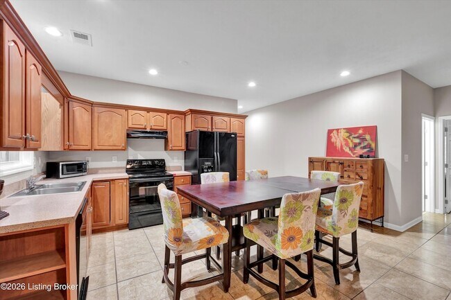 Building Photo - 2726 Brownsboro Rd