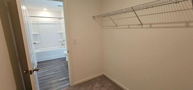 Building Photo - 3488 Cardinal Dr