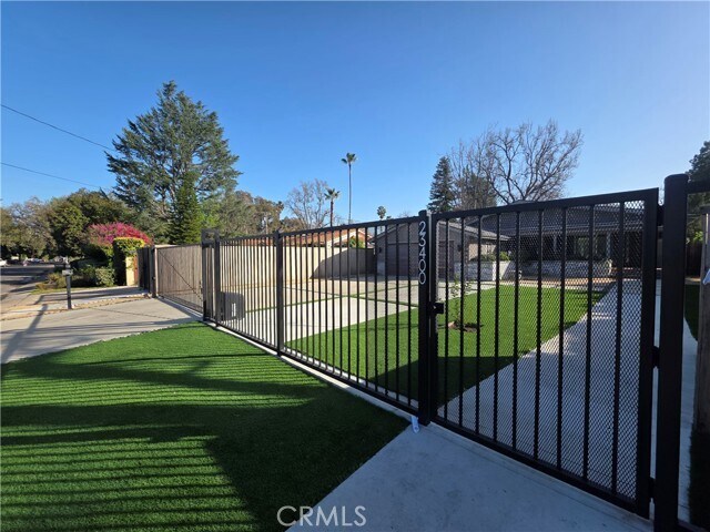 Building Photo - 23400 Collins St